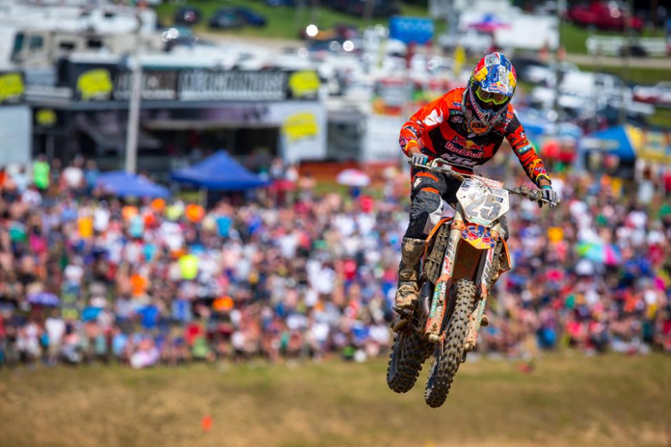 Musquin broke Tomac's moto winning streak, but had to settle for a runner-up finish.